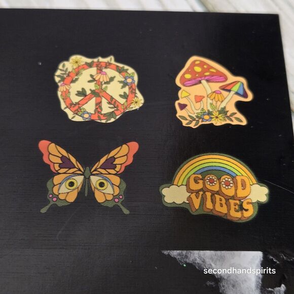 Spirit Halloween Groovy 60's Iron Patch Set Peace, Mushroom, Peace Sign 2pkgs - Picture 6 of 7